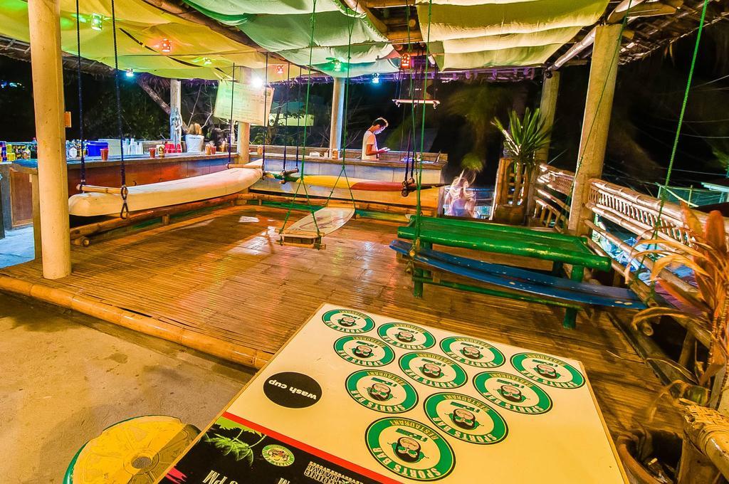 Jeepney Hostel And Kite Resort Balabag  Экстерьер фото